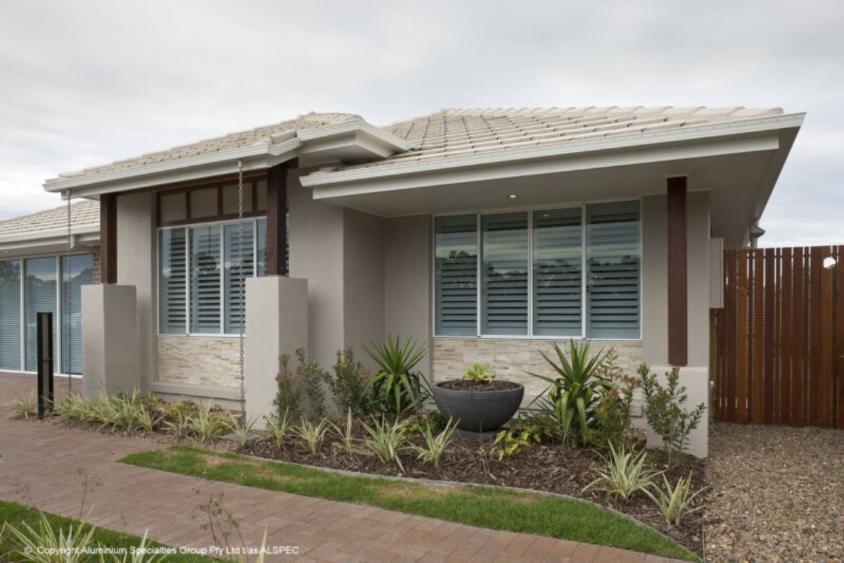 A house in Australia that uses aluminium window frames from Custom Windows
